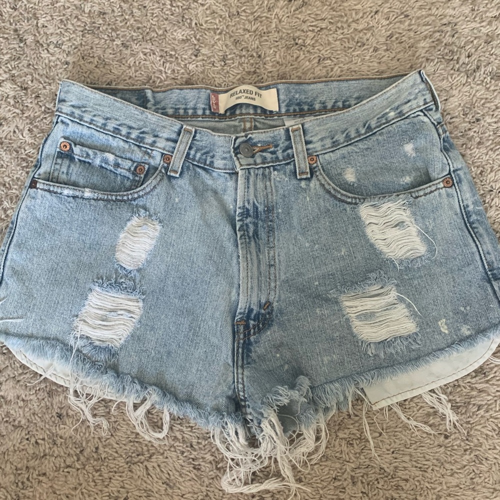 perfect levi’s shorts!!!